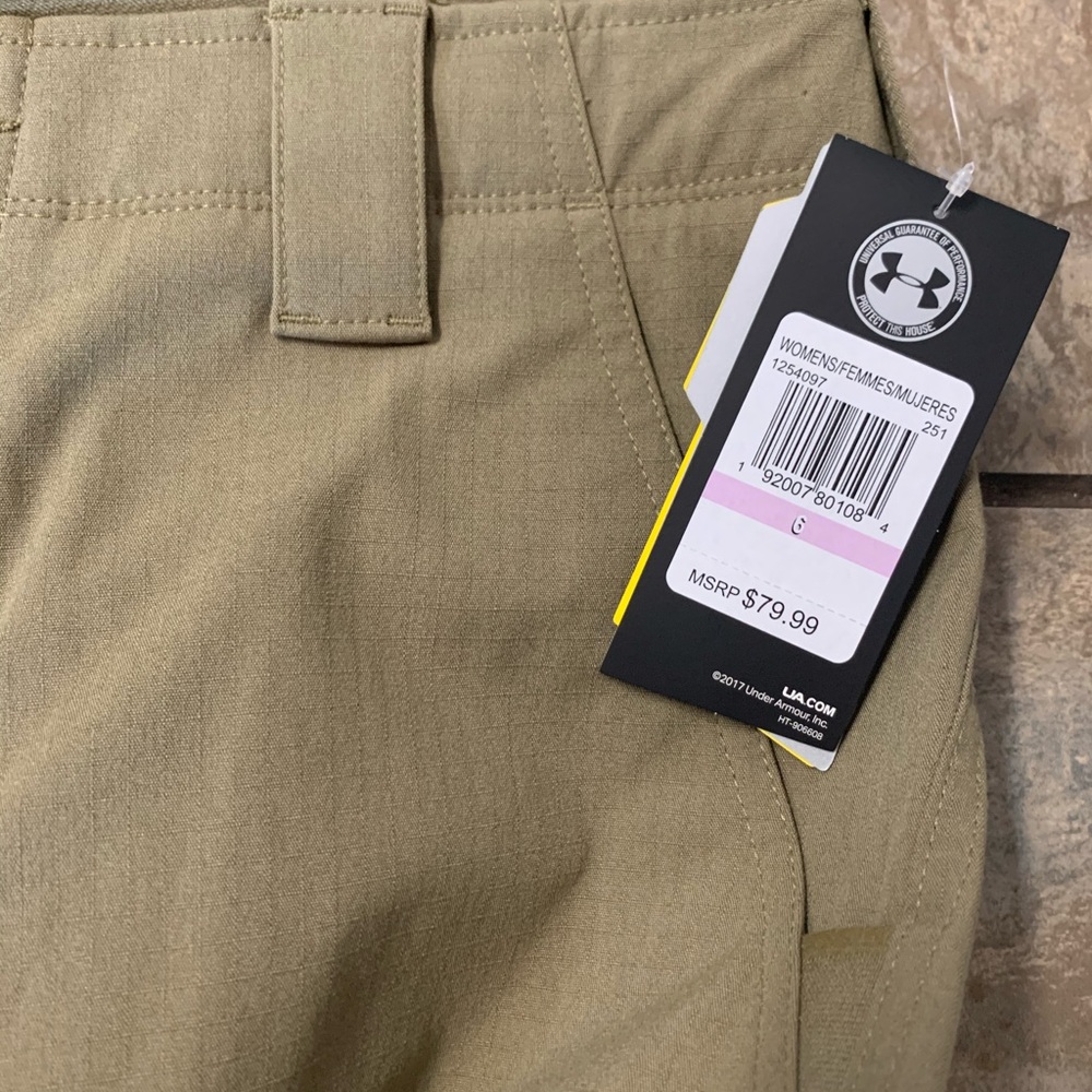 Women’s Under Armour Pants NWT** SIZE 8